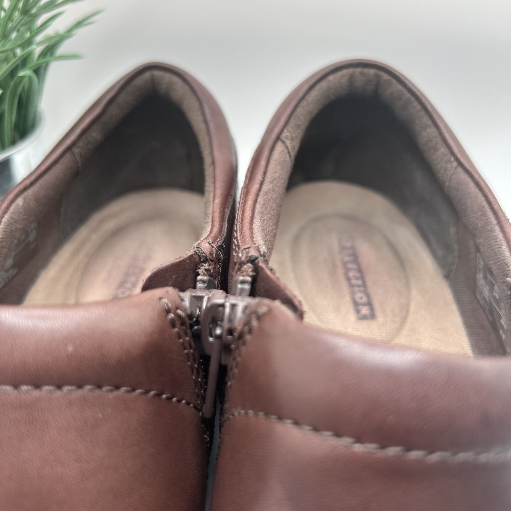 Clarks Channing Ann Brown Slip On Loafer Womens Size 8 M Button On Side - Picture 15 of 16